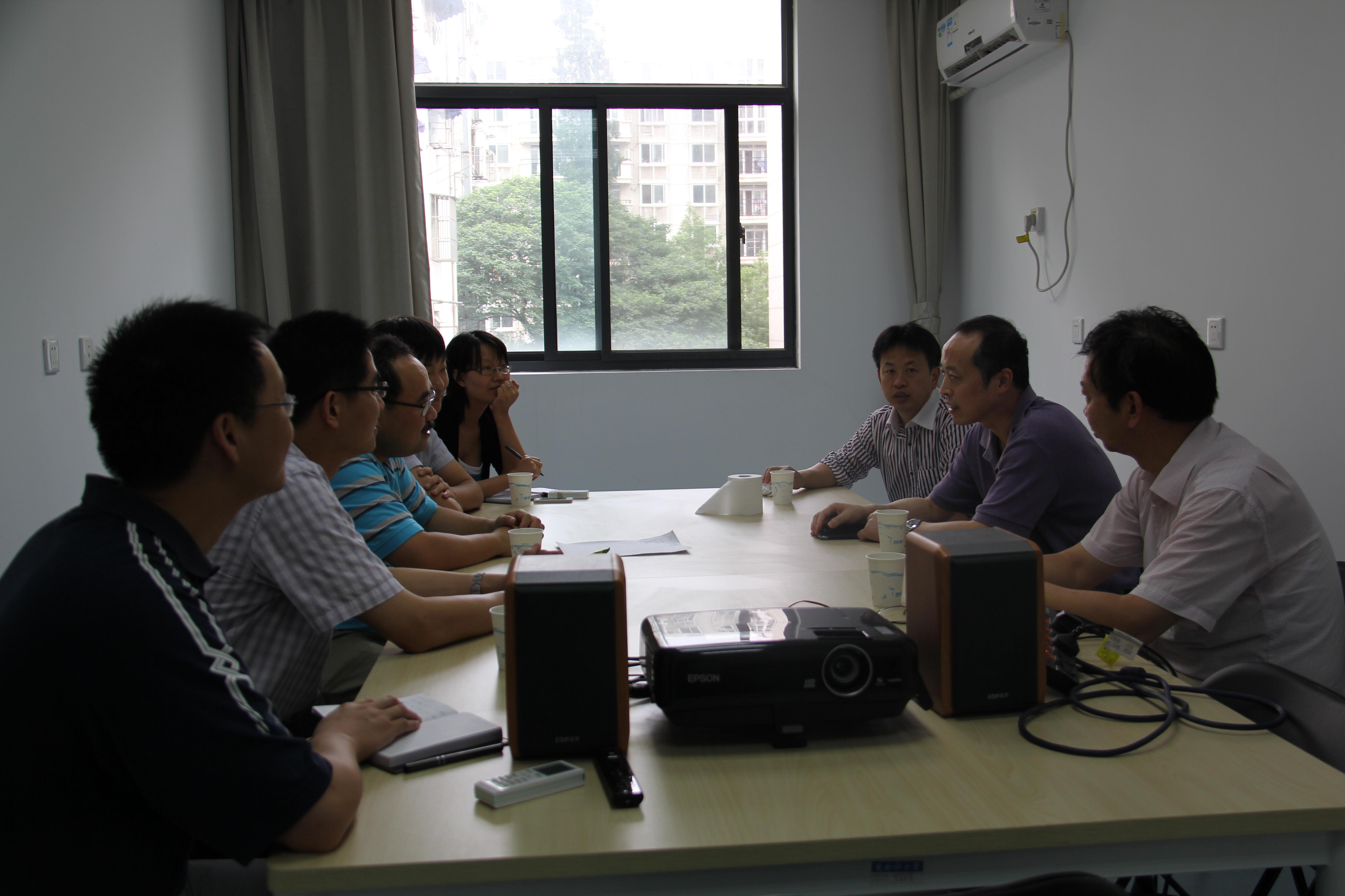 王保平副校长调研生物表界面实验室